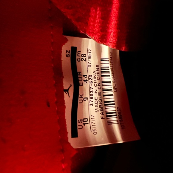 Jordan Retro 11s (Win like 96 edition) - Picture 4 of 7